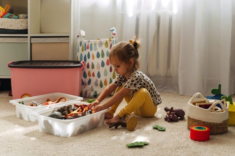 8 Games that Make Spring Cleaning Fun for Kids