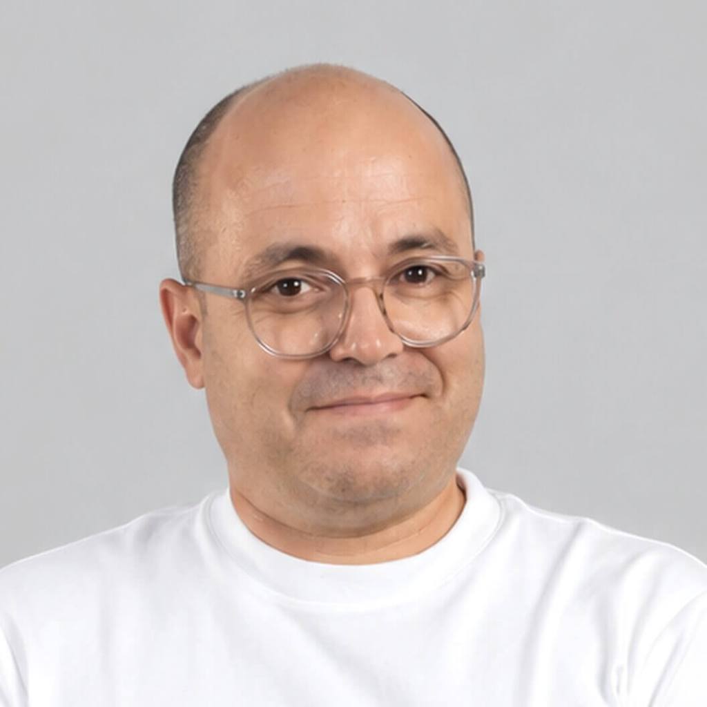 Paulo Alves, VP de Engenharia na Lingokids